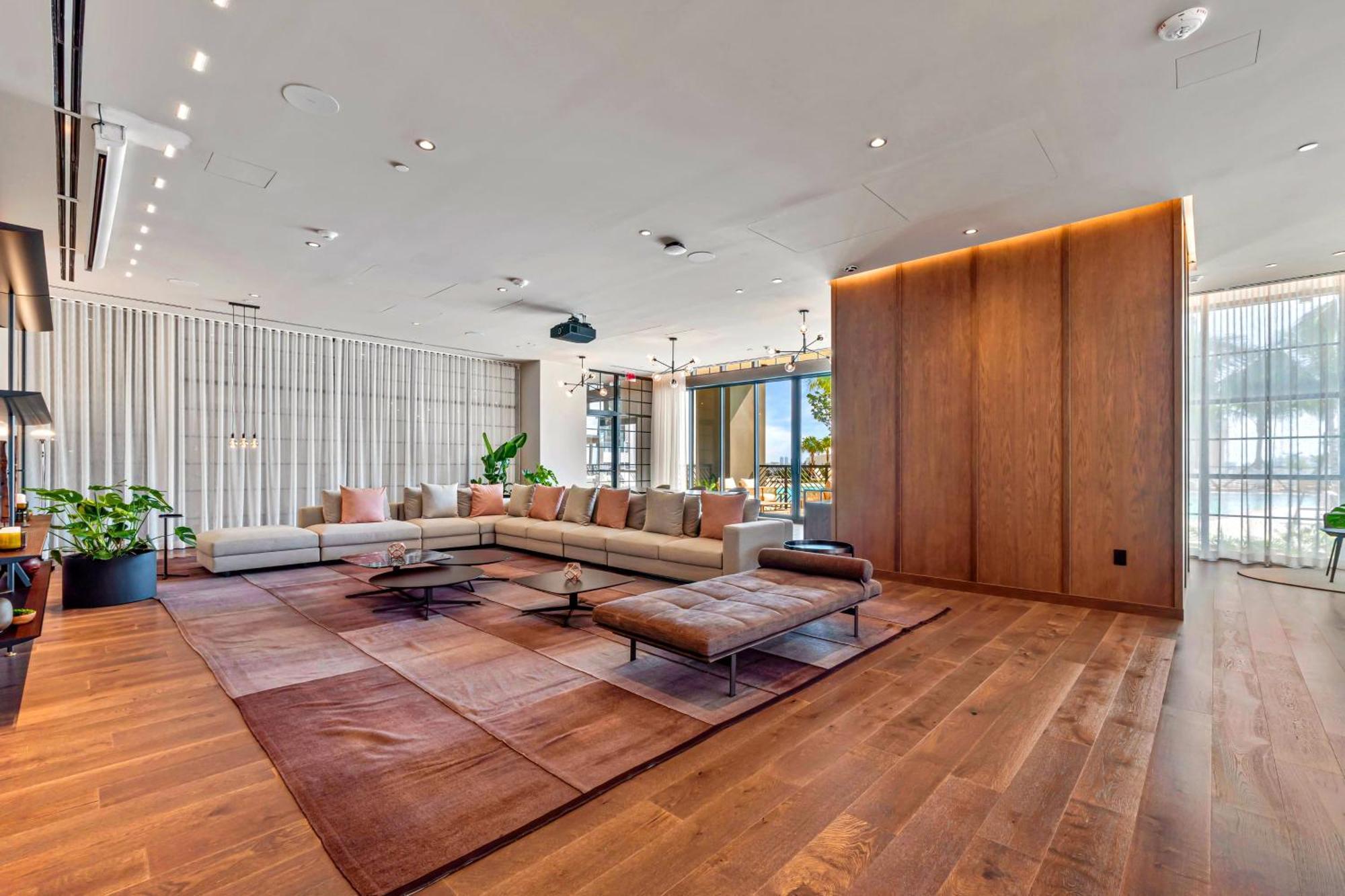 Exclusive W 3br And Stunning Sea Views! Appartamento