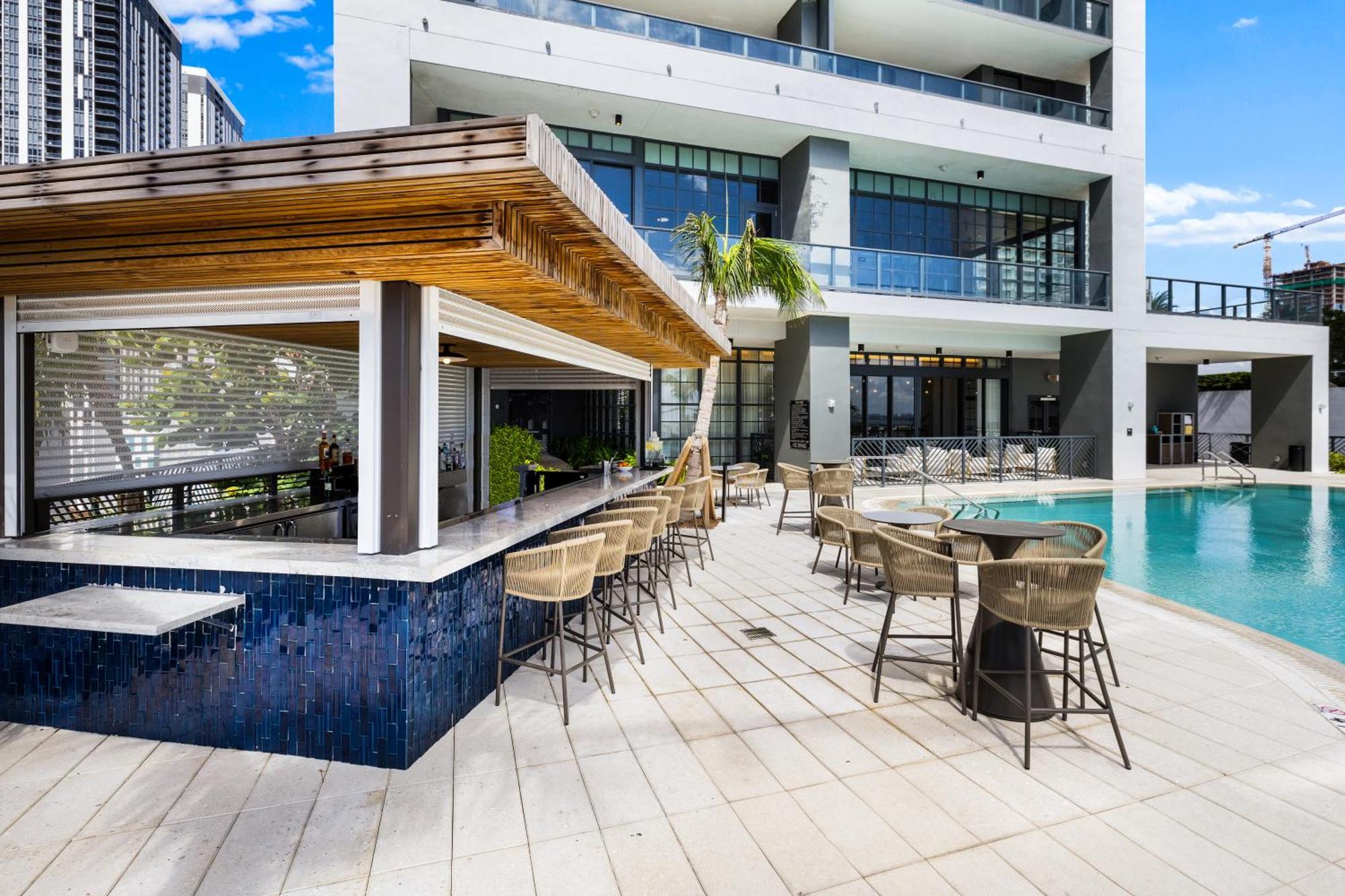 Exclusive W 3br And Stunning Sea Views! * Miami