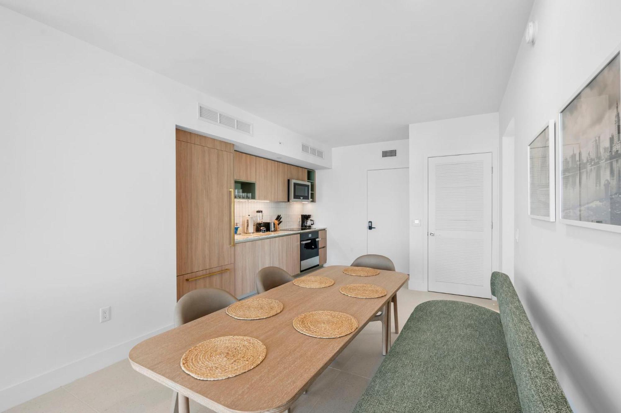 Exclusive W 3br And Stunning Sea Views! *