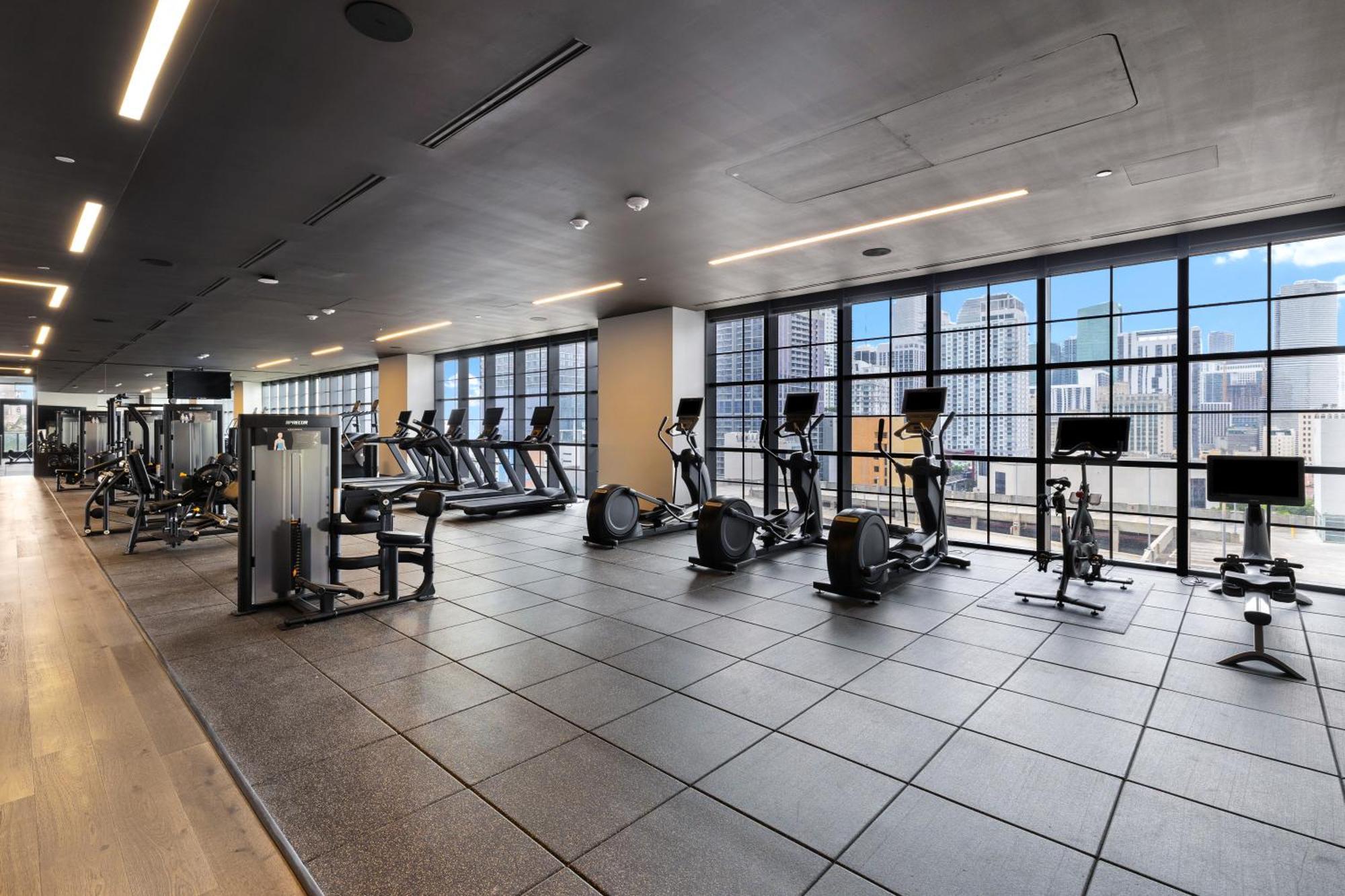 Exclusive W 3br And Stunning Sea Views! Miami