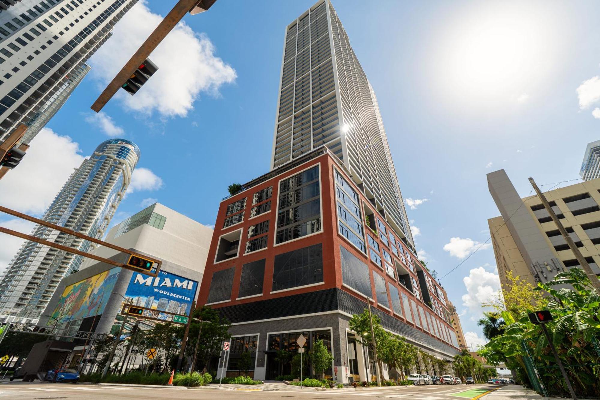 Exclusive W 3br And Stunning Sea Views! * Miami